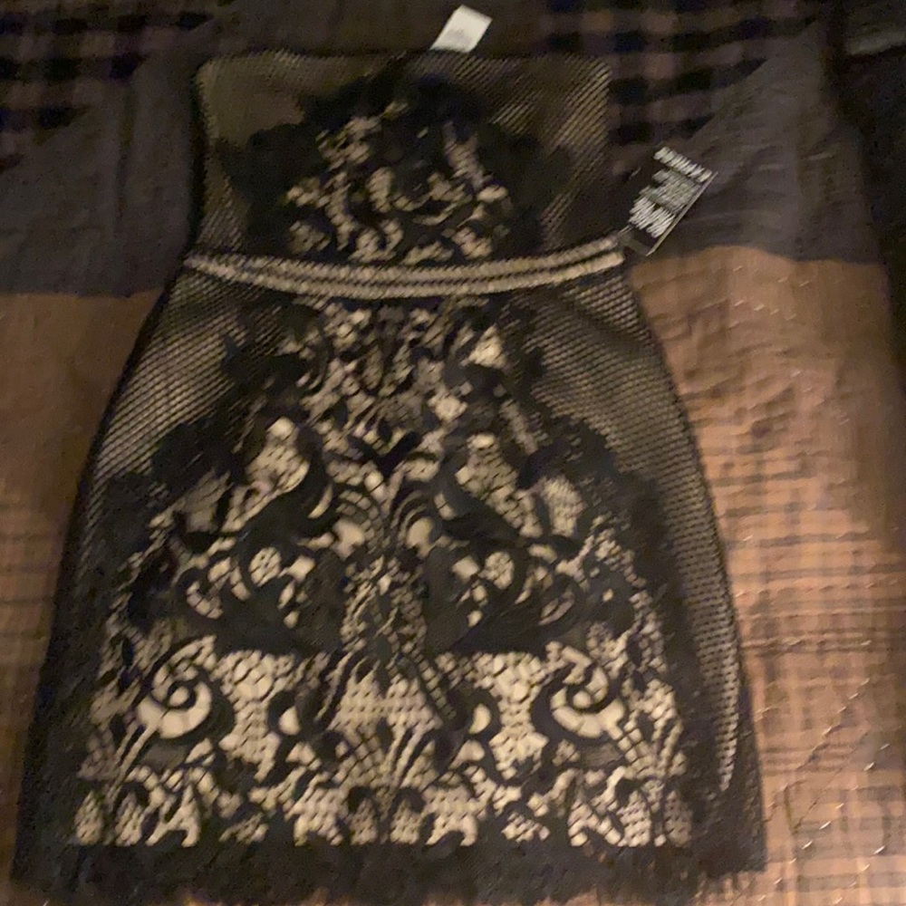 Never worn strapless express dress